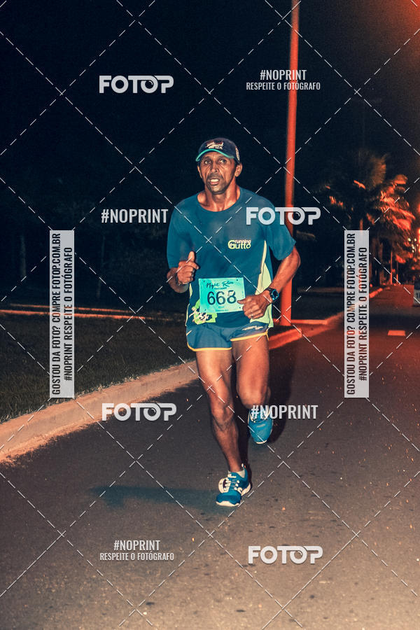 Buy your photos of the eventNight Run 5K 10K Praia Grande on Fotop