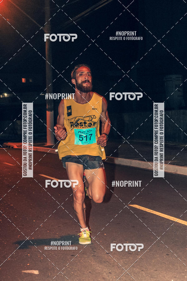 Buy your photos of the eventNight Run 5K 10K Praia Grande on Fotop