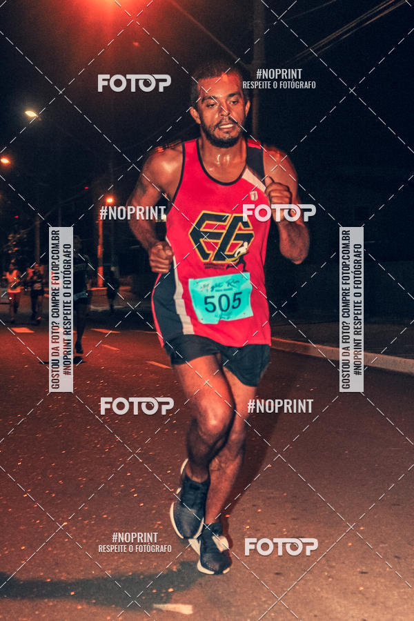 Buy your photos of the eventNight Run 5K 10K Praia Grande on Fotop