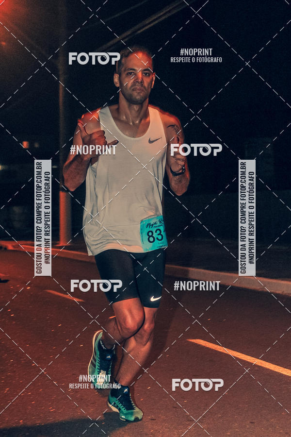 Buy your photos of the eventNight Run 5K 10K Praia Grande on Fotop