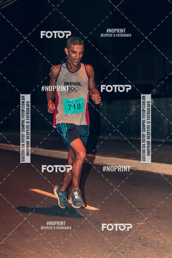 Buy your photos of the eventNight Run 5K 10K Praia Grande on Fotop