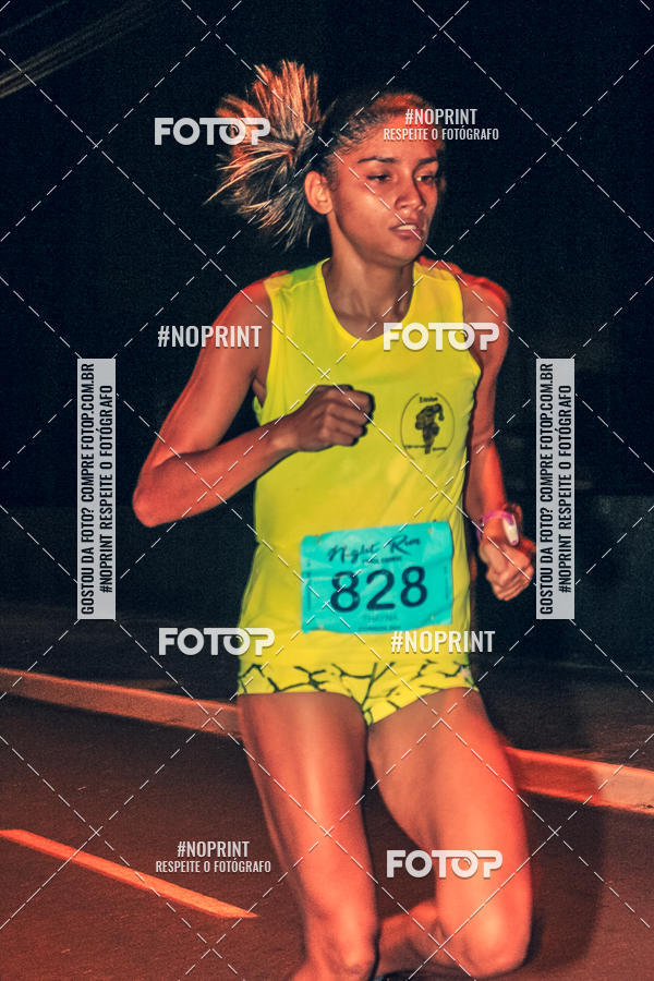 Buy your photos of the eventNight Run 5K 10K Praia Grande on Fotop