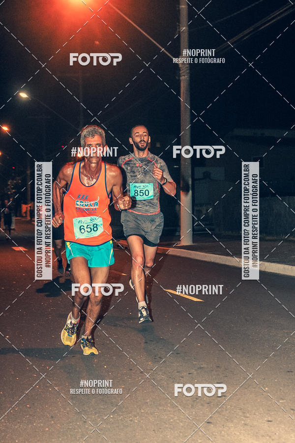 Buy your photos of the eventNight Run 5K 10K Praia Grande on Fotop
