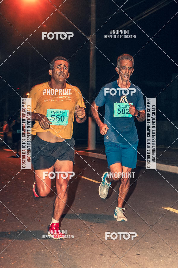 Buy your photos of the eventNight Run 5K 10K Praia Grande on Fotop