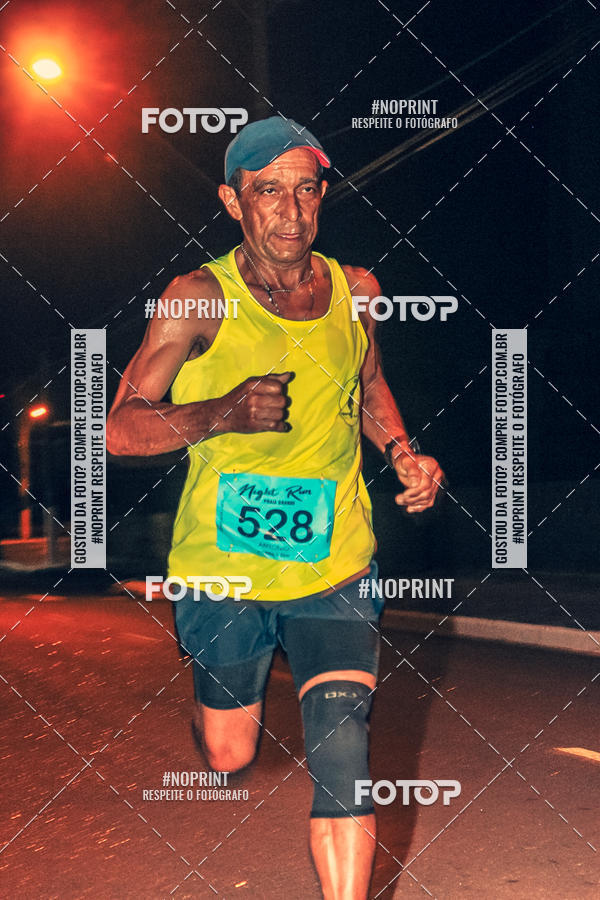 Buy your photos of the eventNight Run 5K 10K Praia Grande on Fotop