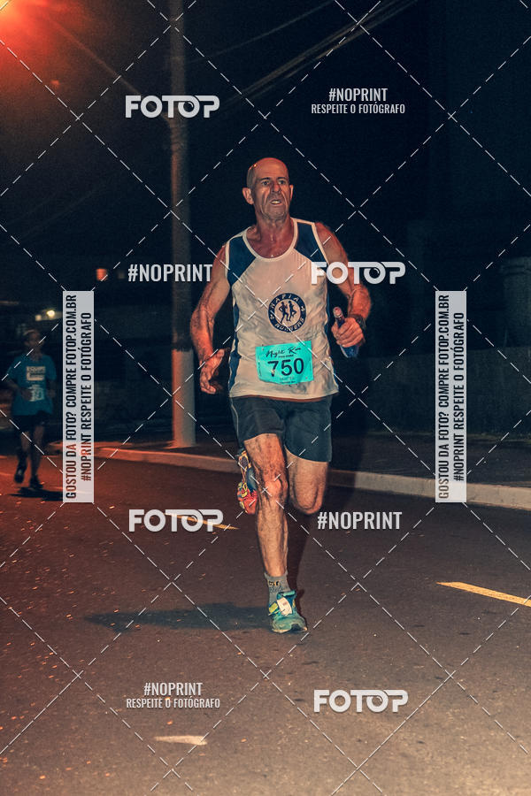 Buy your photos of the eventNight Run 5K 10K Praia Grande on Fotop