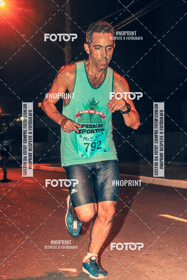 Buy your photos of the eventNight Run 5K 10K Praia Grande on Fotop