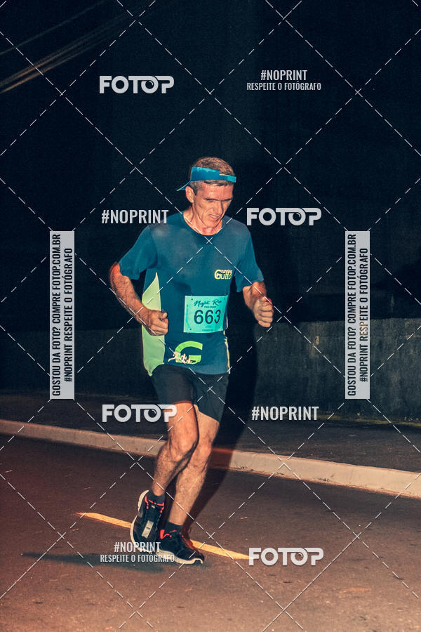 Buy your photos of the eventNight Run 5K 10K Praia Grande on Fotop