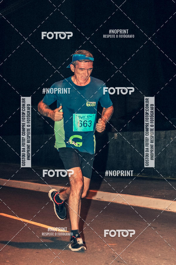Buy your photos of the eventNight Run 5K 10K Praia Grande on Fotop