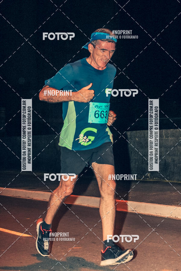 Buy your photos of the eventNight Run 5K 10K Praia Grande on Fotop