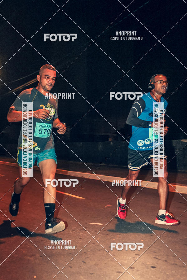 Buy your photos of the eventNight Run 5K 10K Praia Grande on Fotop