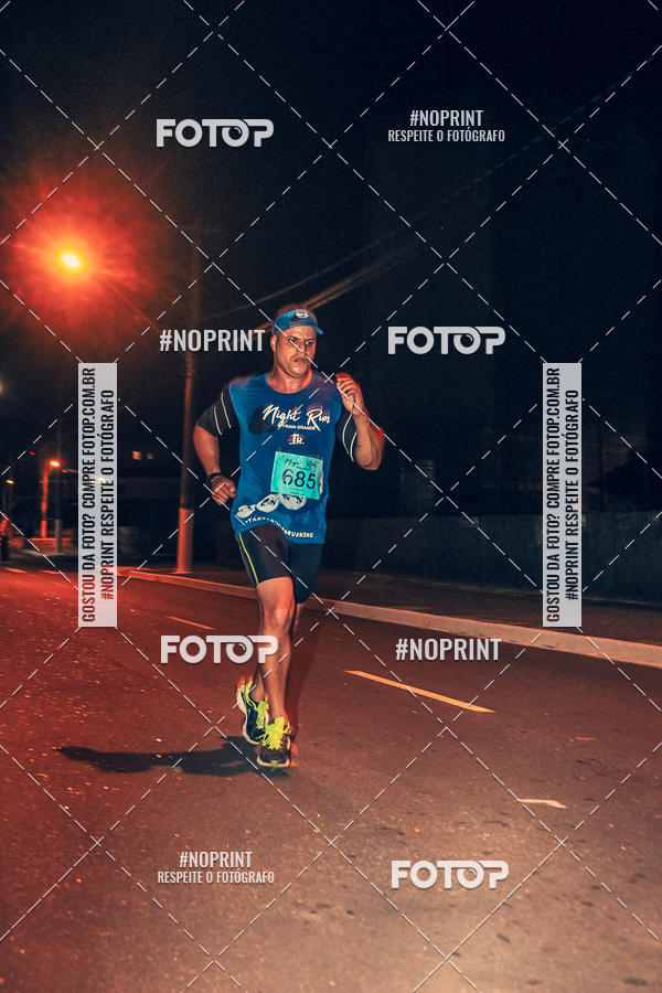 Buy your photos of the eventNight Run 5K 10K Praia Grande on Fotop