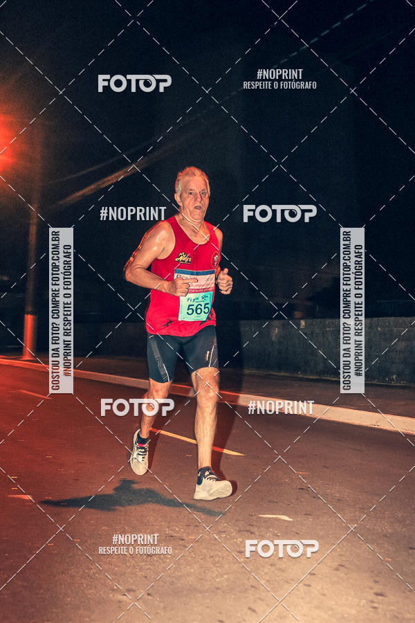 Buy your photos of the eventNight Run 5K 10K Praia Grande on Fotop