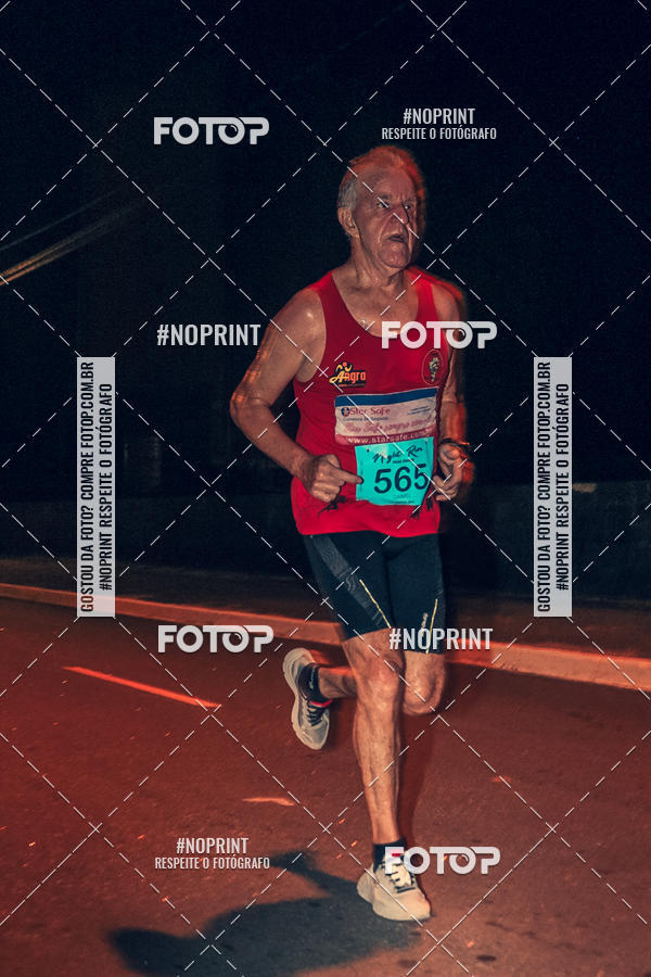 Buy your photos of the eventNight Run 5K 10K Praia Grande on Fotop