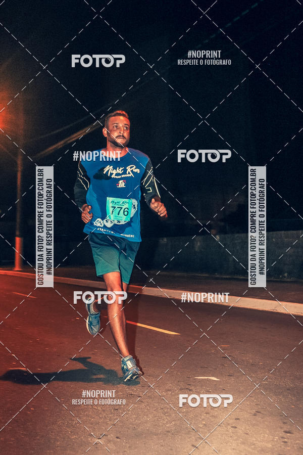 Buy your photos of the eventNight Run 5K 10K Praia Grande on Fotop