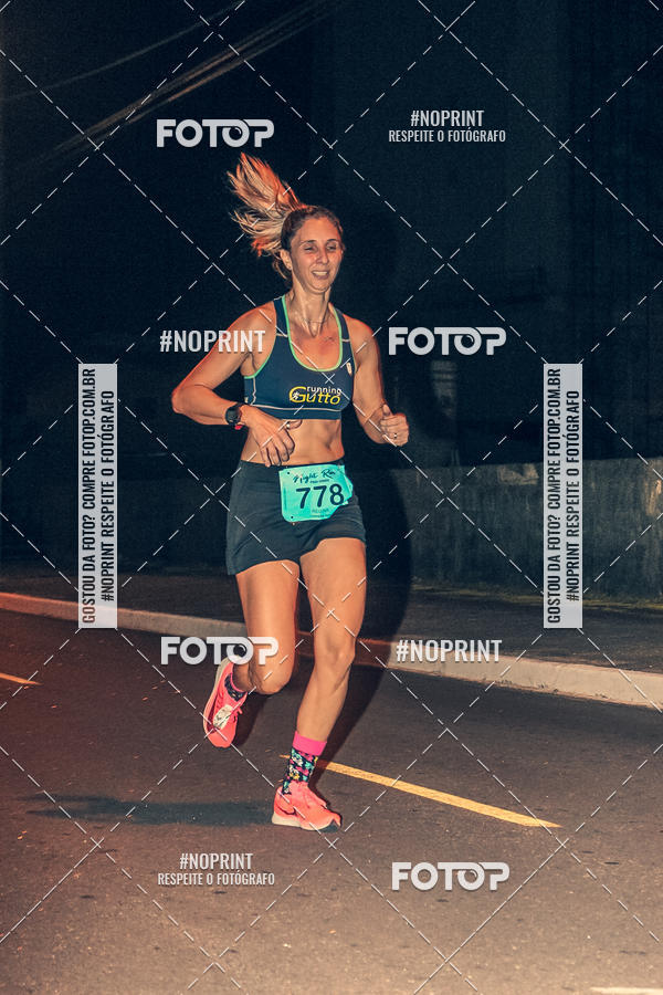 Buy your photos of the eventNight Run 5K 10K Praia Grande on Fotop