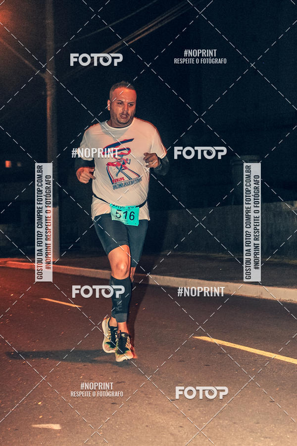 Buy your photos of the eventNight Run 5K 10K Praia Grande on Fotop