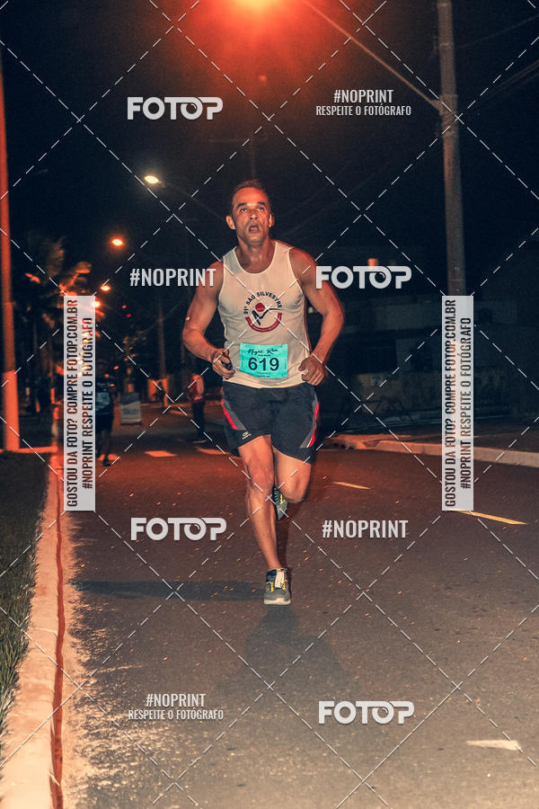 Buy your photos of the eventNight Run 5K 10K Praia Grande on Fotop
