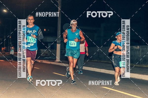 Buy your photos of the eventNight Run 5K 10K Praia Grande on Fotop
