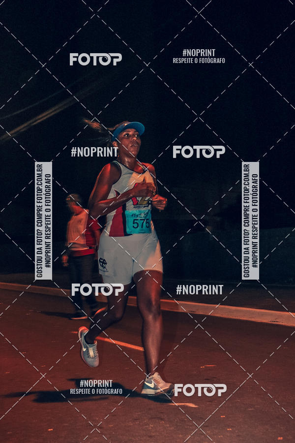 Buy your photos of the eventNight Run 5K 10K Praia Grande on Fotop