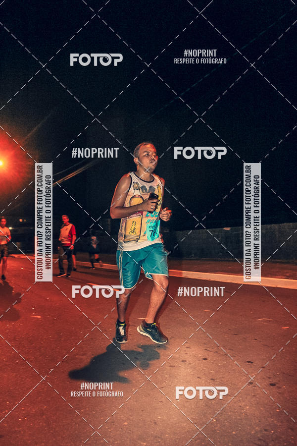 Buy your photos of the eventNight Run 5K 10K Praia Grande on Fotop