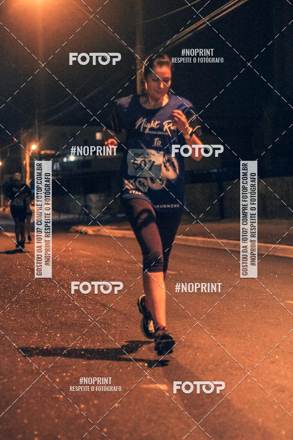 Buy your photos of the eventNight Run 5K 10K Praia Grande on Fotop