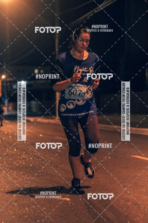 Buy your photos of the eventNight Run 5K 10K Praia Grande on Fotop