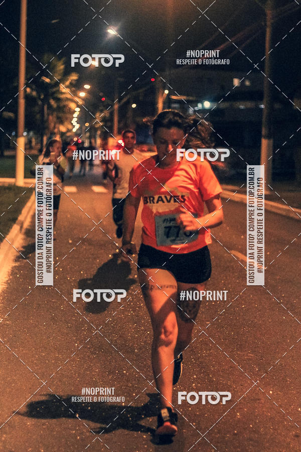 Buy your photos of the eventNight Run 5K 10K Praia Grande on Fotop