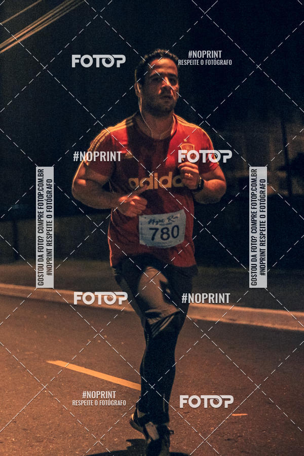 Buy your photos of the eventNight Run 5K 10K Praia Grande on Fotop