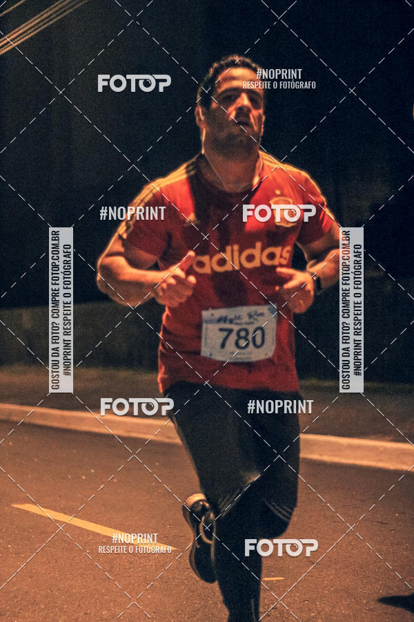Buy your photos of the eventNight Run 5K 10K Praia Grande on Fotop