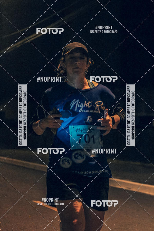 Buy your photos of the eventNight Run 5K 10K Praia Grande on Fotop