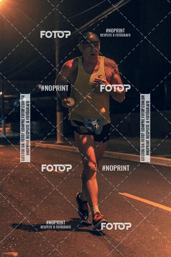 Buy your photos of the eventNight Run 5K 10K Praia Grande on Fotop