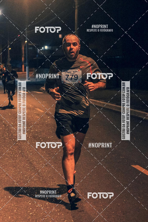 Buy your photos of the eventNight Run 5K 10K Praia Grande on Fotop