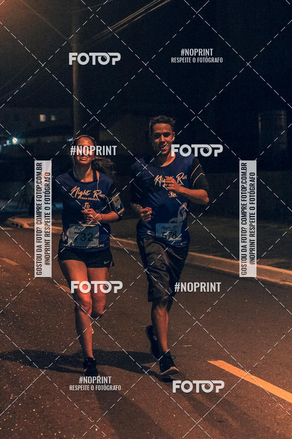 Buy your photos of the eventNight Run 5K 10K Praia Grande on Fotop