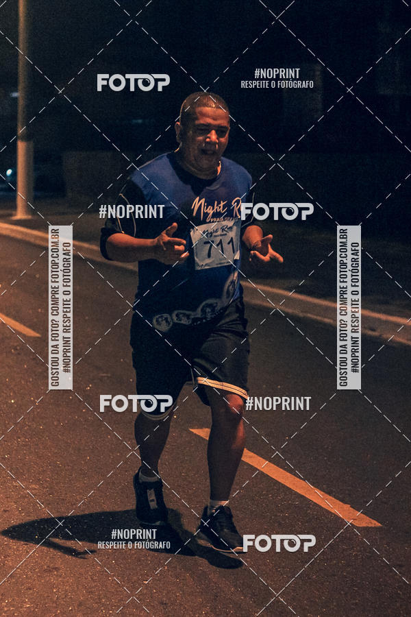 Buy your photos of the eventNight Run 5K 10K Praia Grande on Fotop