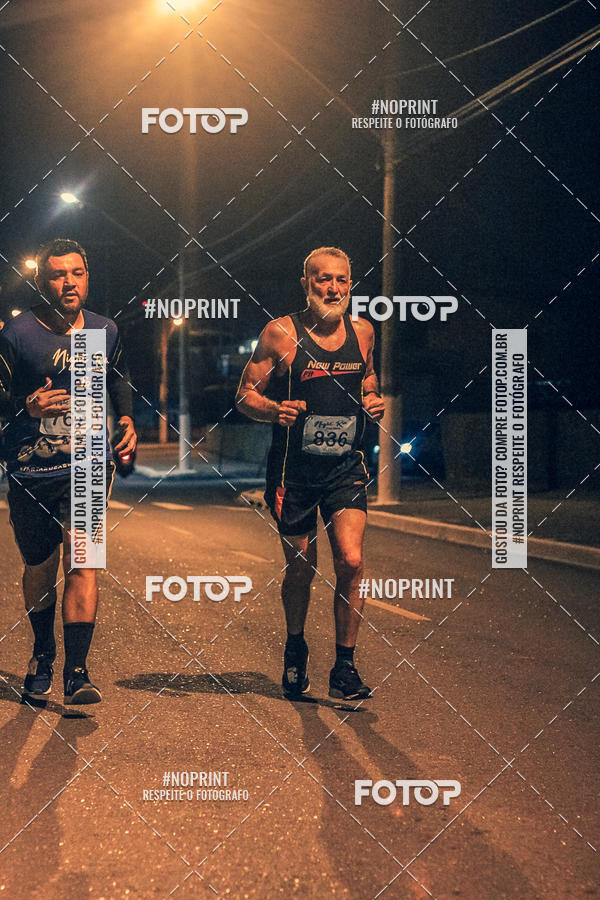 Buy your photos of the eventNight Run 5K 10K Praia Grande on Fotop