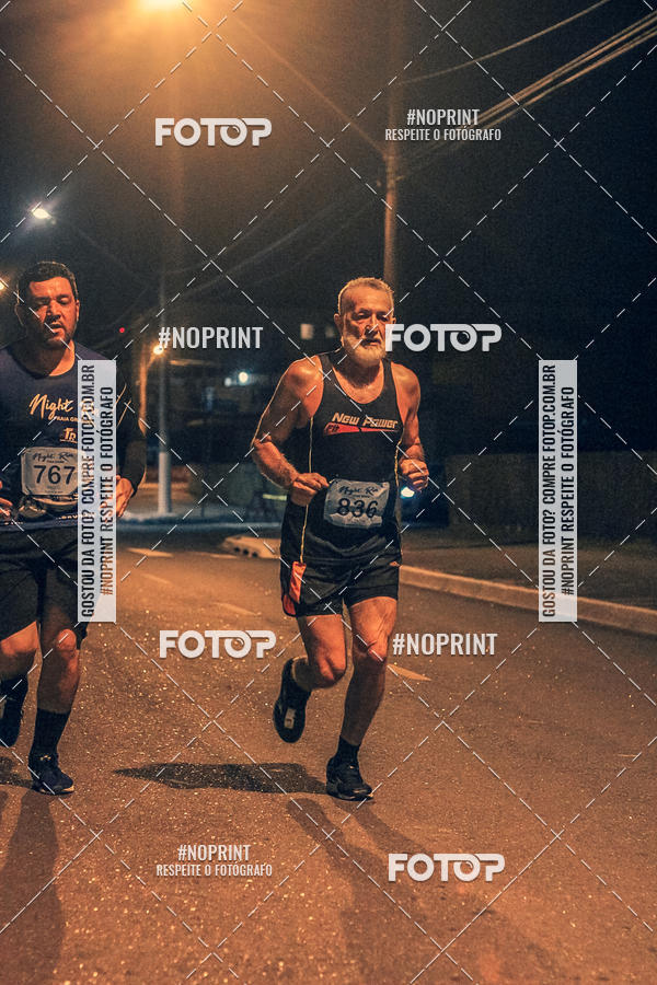 Buy your photos of the eventNight Run 5K 10K Praia Grande on Fotop