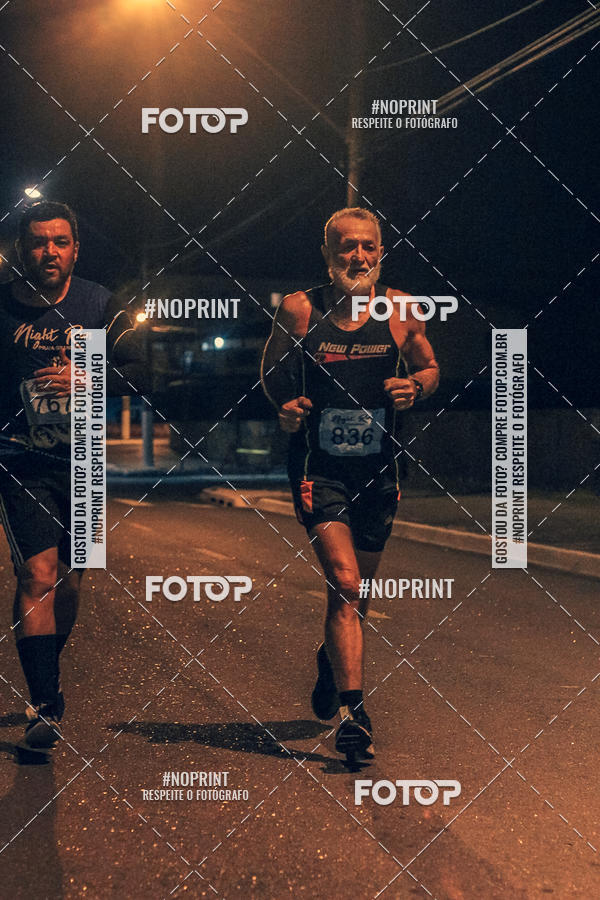 Buy your photos of the eventNight Run 5K 10K Praia Grande on Fotop