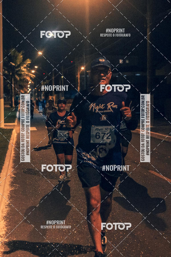 Buy your photos of the eventNight Run 5K 10K Praia Grande on Fotop