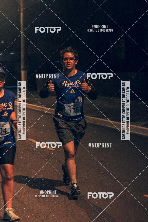 Buy your photos of the eventNight Run 5K 10K Praia Grande on Fotop