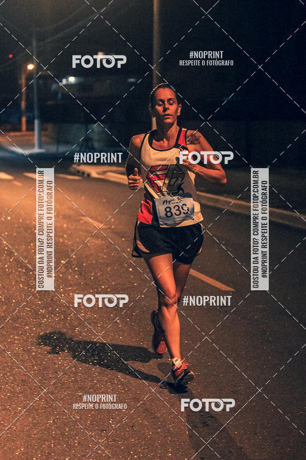 Buy your photos of the eventNight Run 5K 10K Praia Grande on Fotop