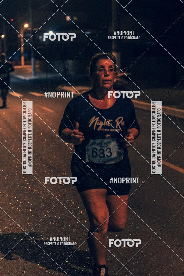 Buy your photos of the eventNight Run 5K 10K Praia Grande on Fotop