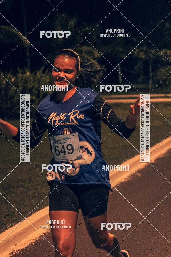 Buy your photos of the eventNight Run 5K 10K Praia Grande on Fotop