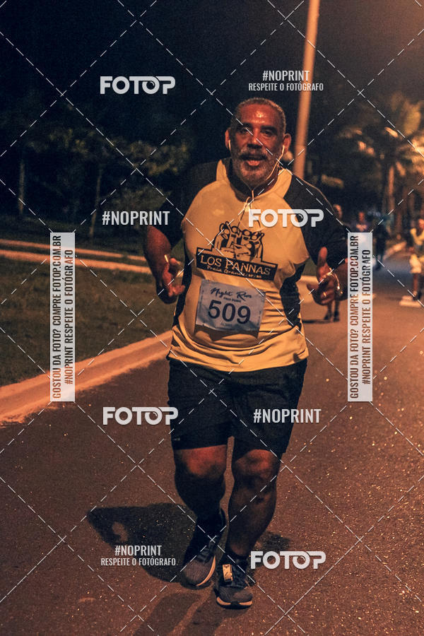 Buy your photos of the eventNight Run 5K 10K Praia Grande on Fotop