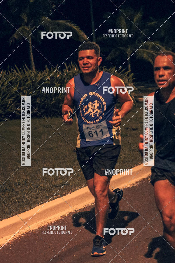 Buy your photos of the eventNight Run 5K 10K Praia Grande on Fotop