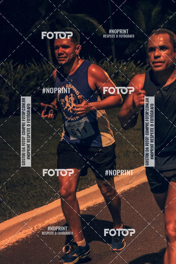 Buy your photos of the eventNight Run 5K 10K Praia Grande on Fotop