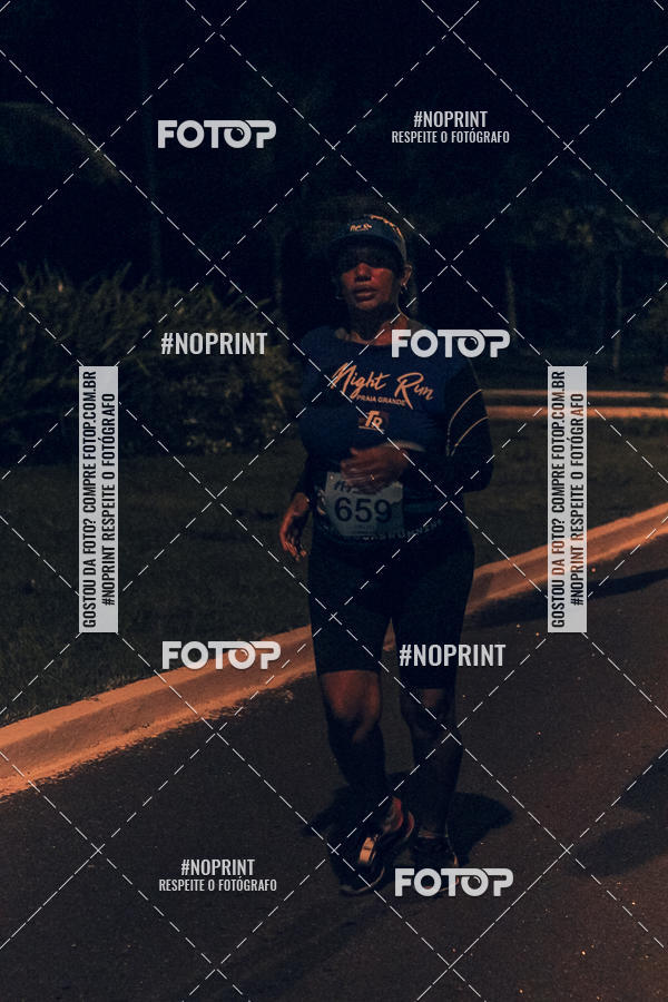 Buy your photos of the eventNight Run 5K 10K Praia Grande on Fotop