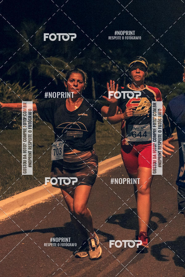 Buy your photos of the eventNight Run 5K 10K Praia Grande on Fotop