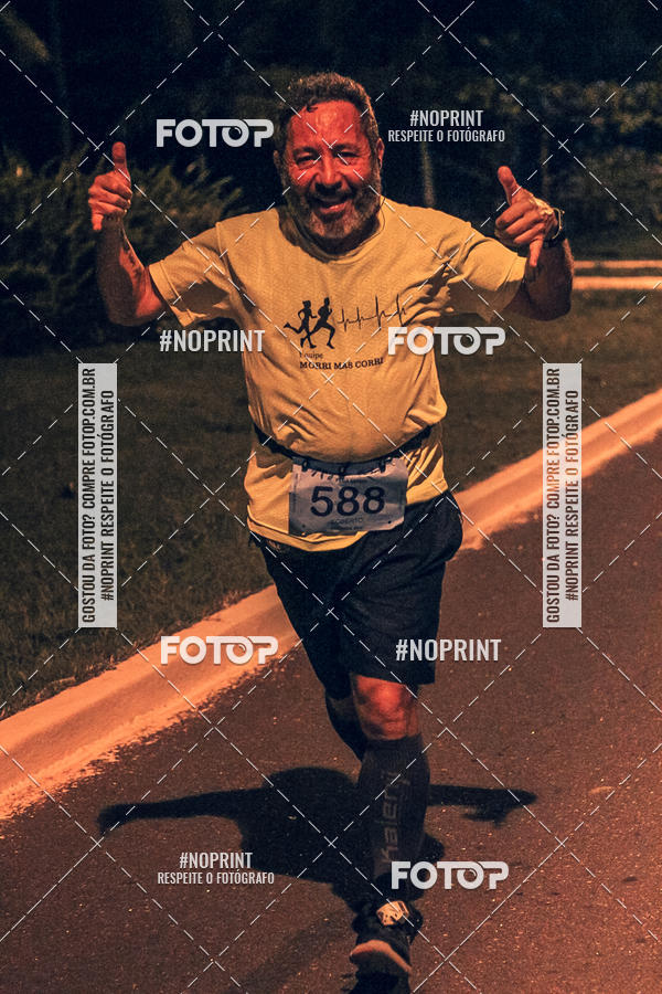 Buy your photos of the eventNight Run 5K 10K Praia Grande on Fotop