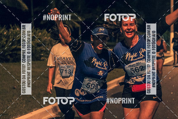 Buy your photos of the eventNight Run 5K 10K Praia Grande on Fotop